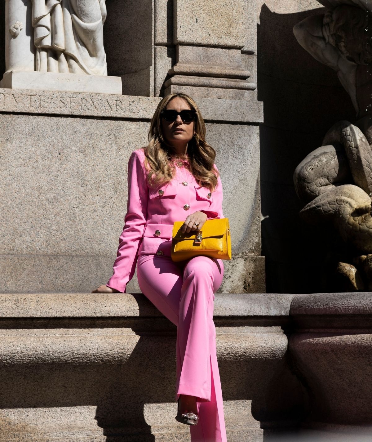 #colore_giallo