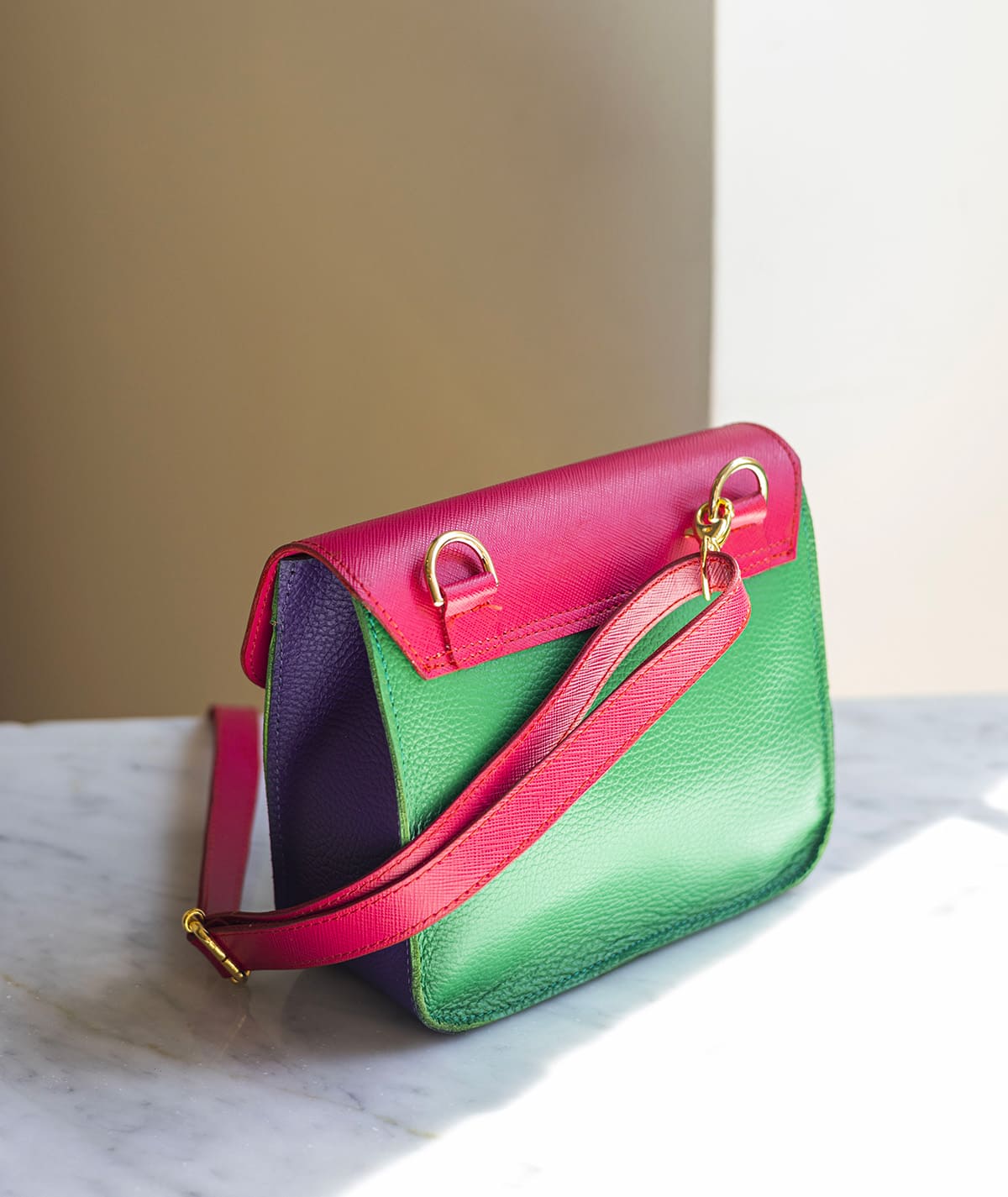 #colore_verde, fucsia e viola