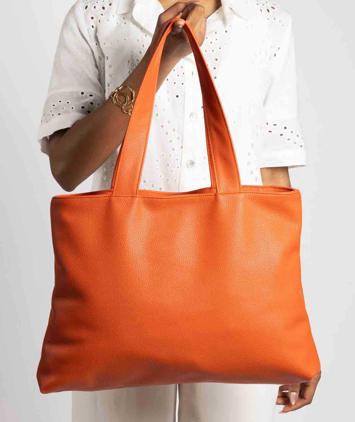 #colore_arancione