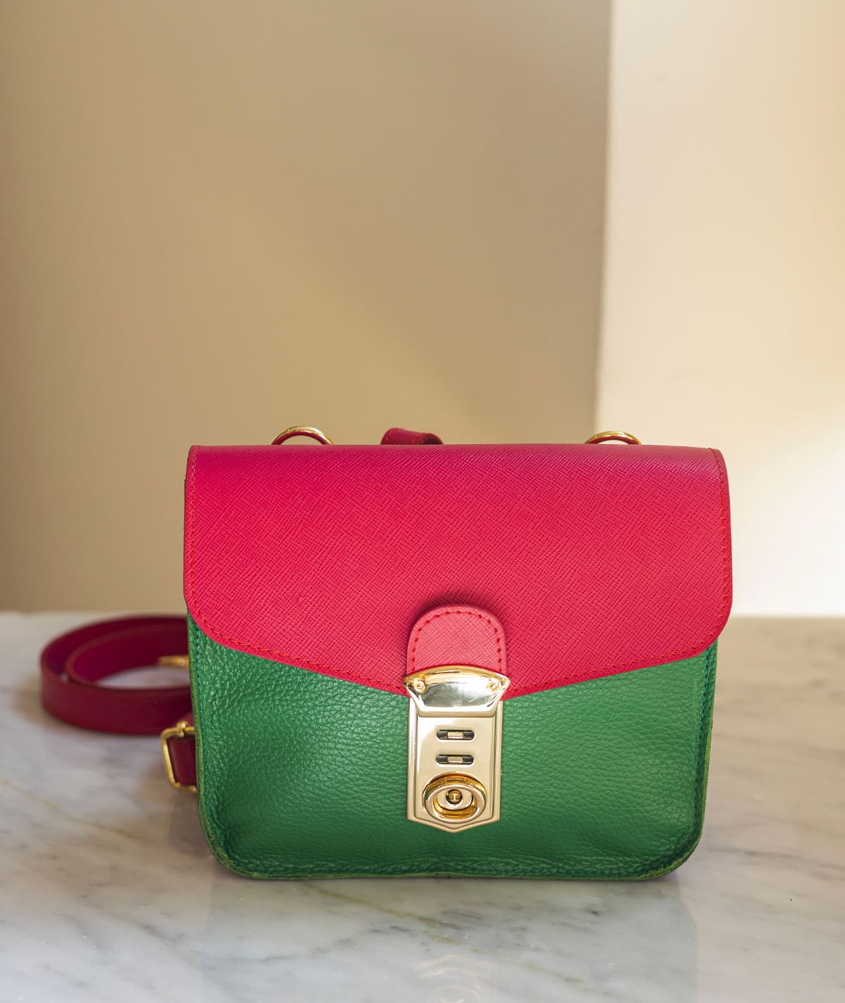 #colore_verde, fucsia e viola