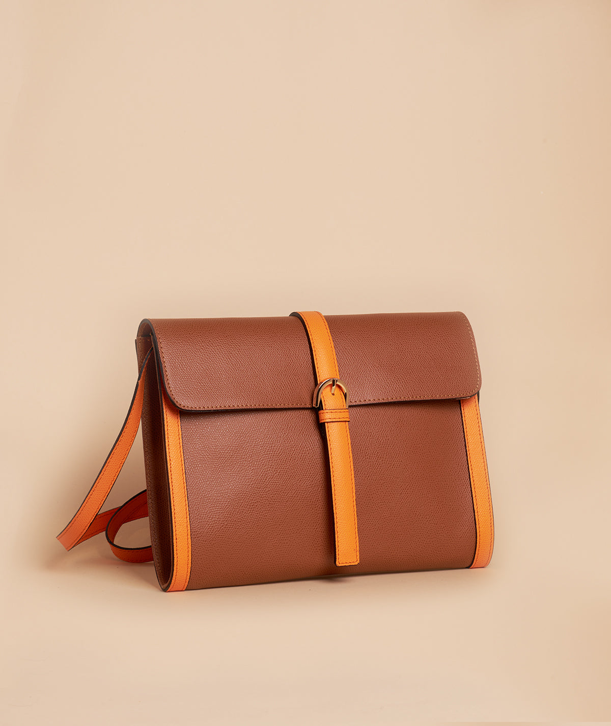 #colore_cuoio e arancio