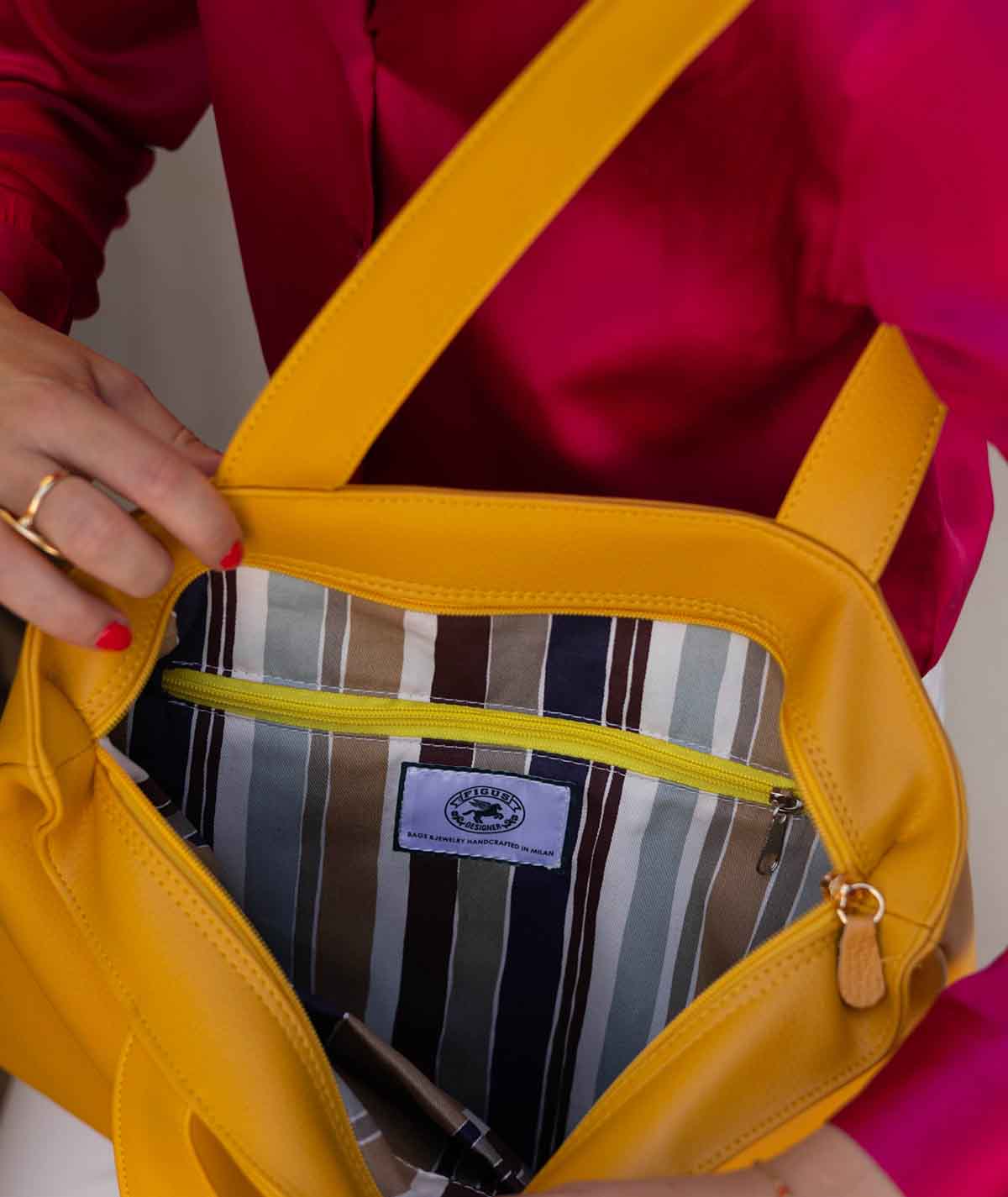 #colore_giallo