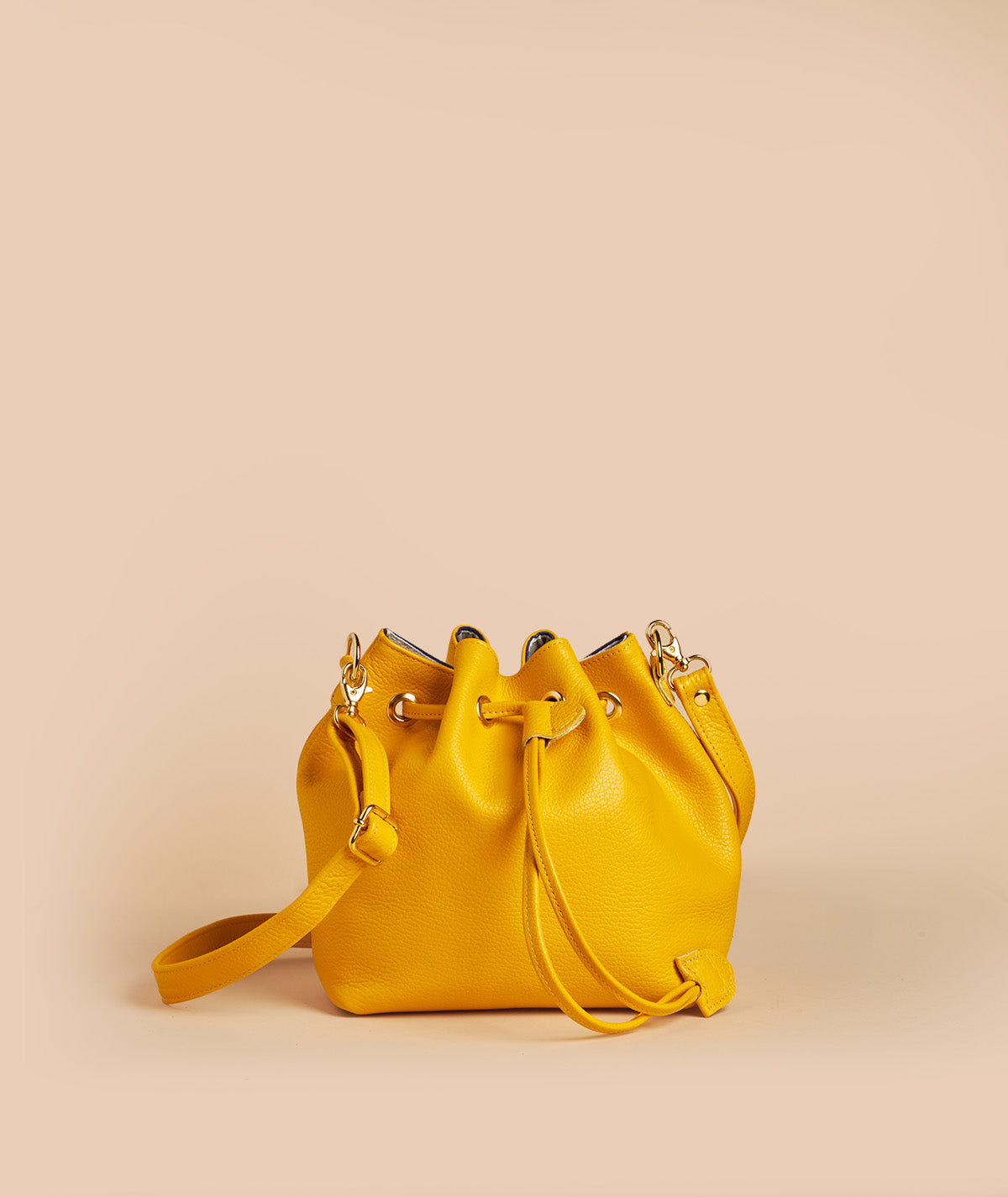 #colore_giallo