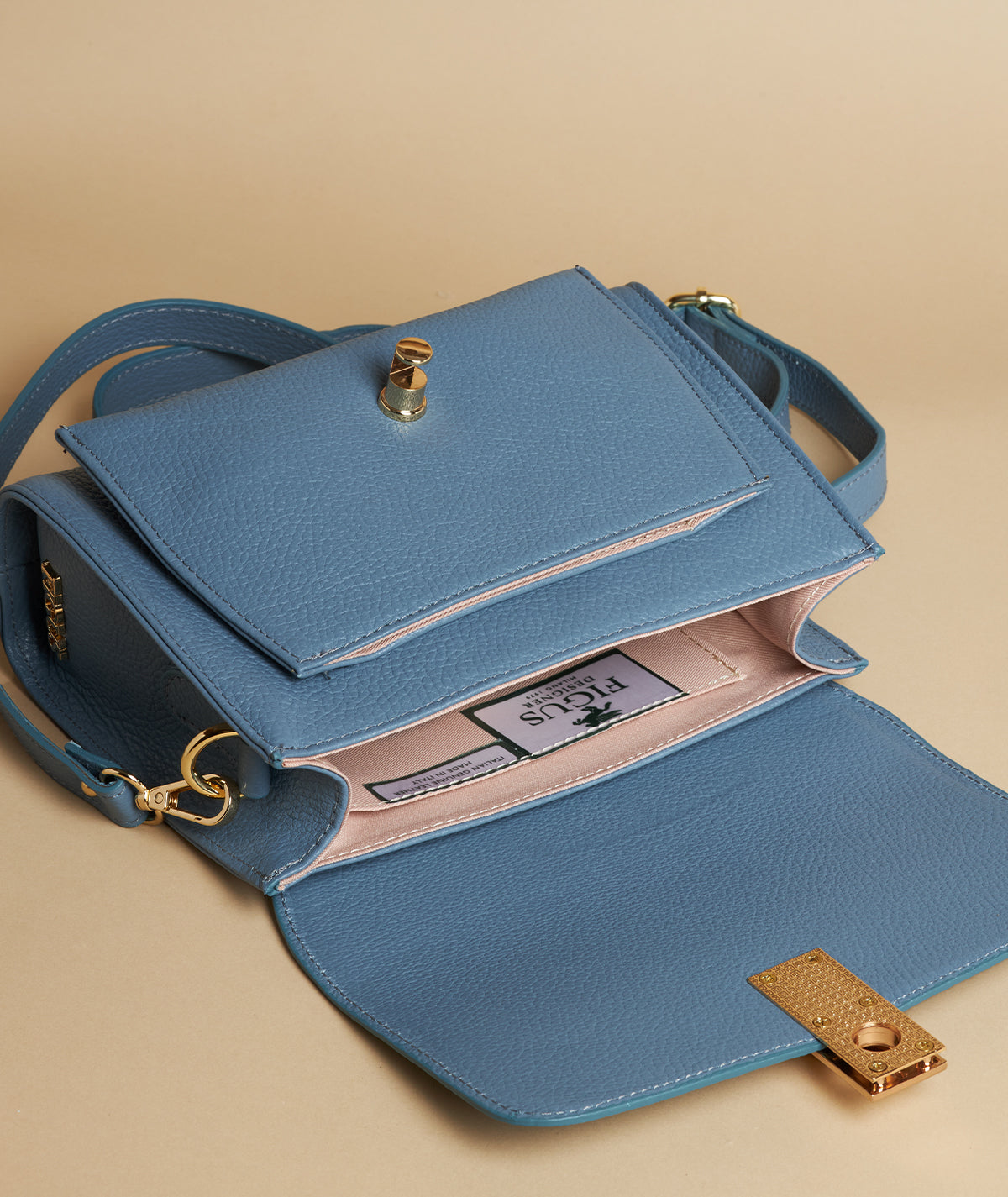 #colore_azzurro dust