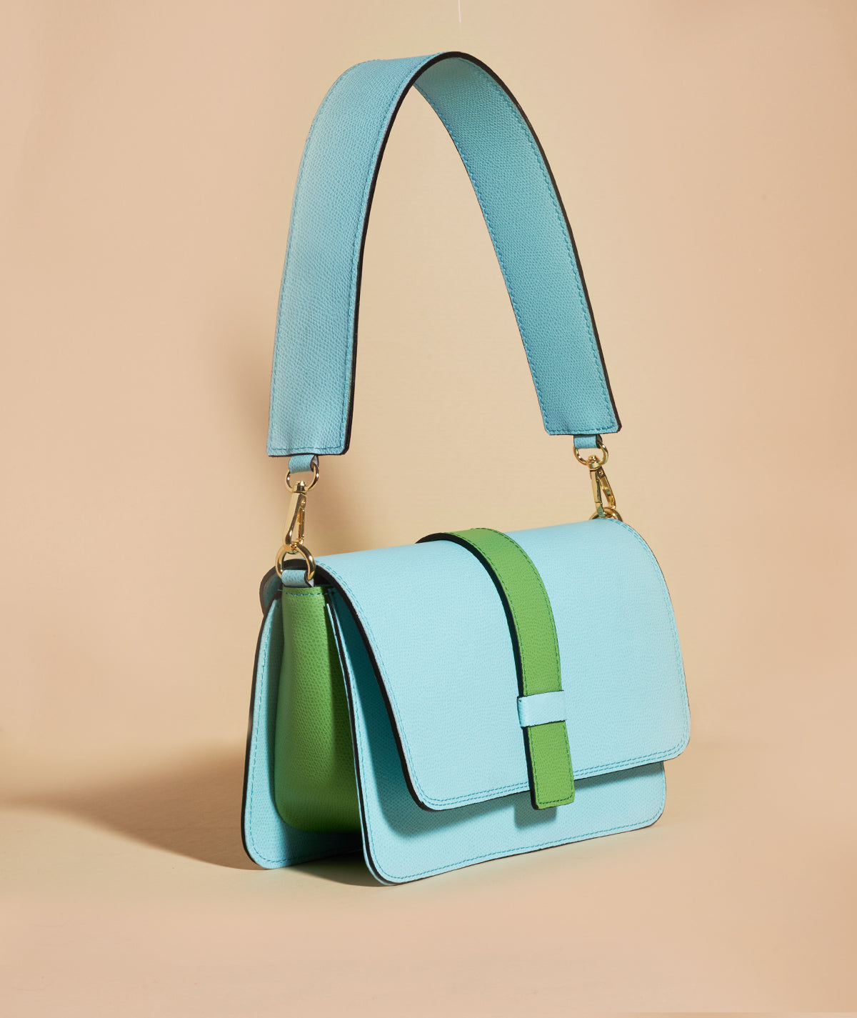 #colore_azzurro e verde