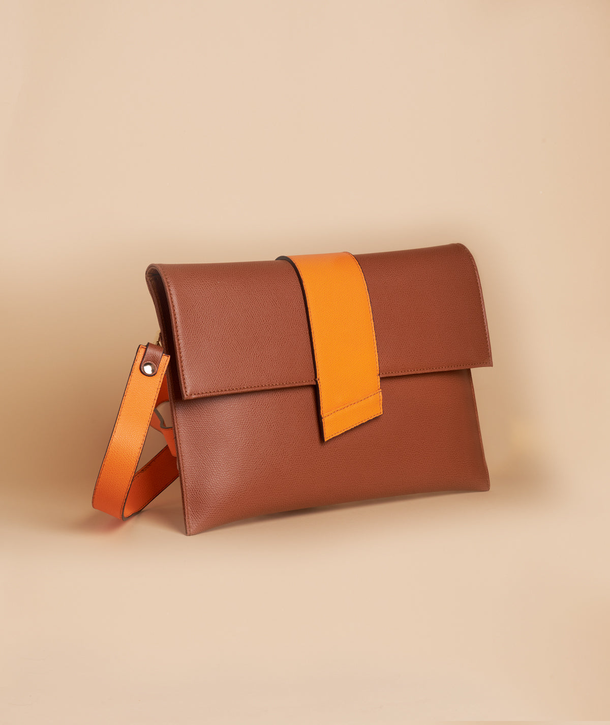 #colore_cuoio e arancio