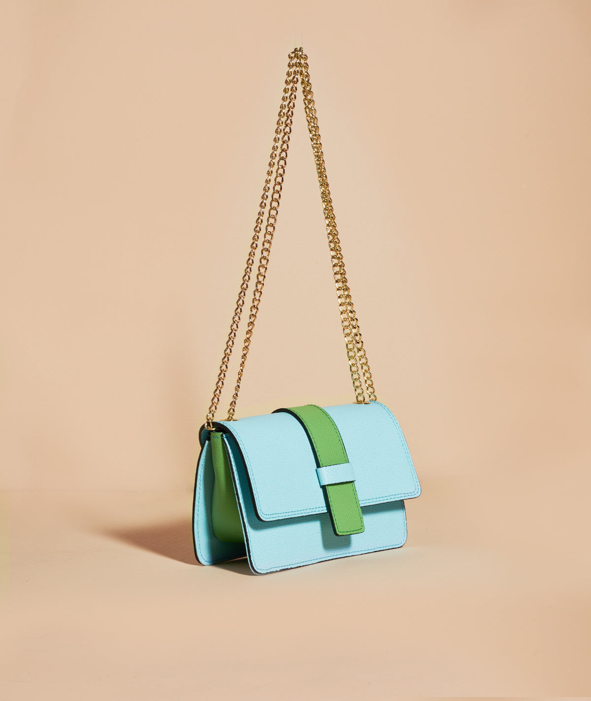 #colore_azzurro e verde