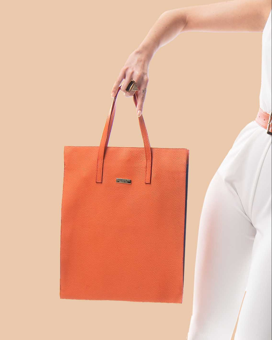 #colore_arancione
