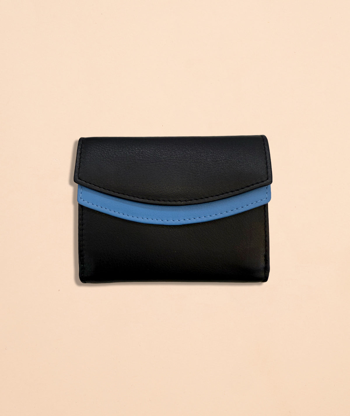 #colore_nero