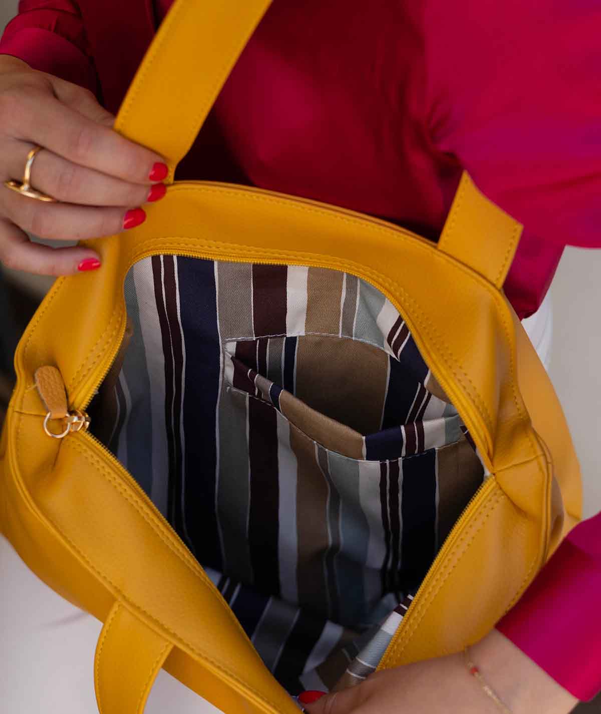 #colore_giallo
