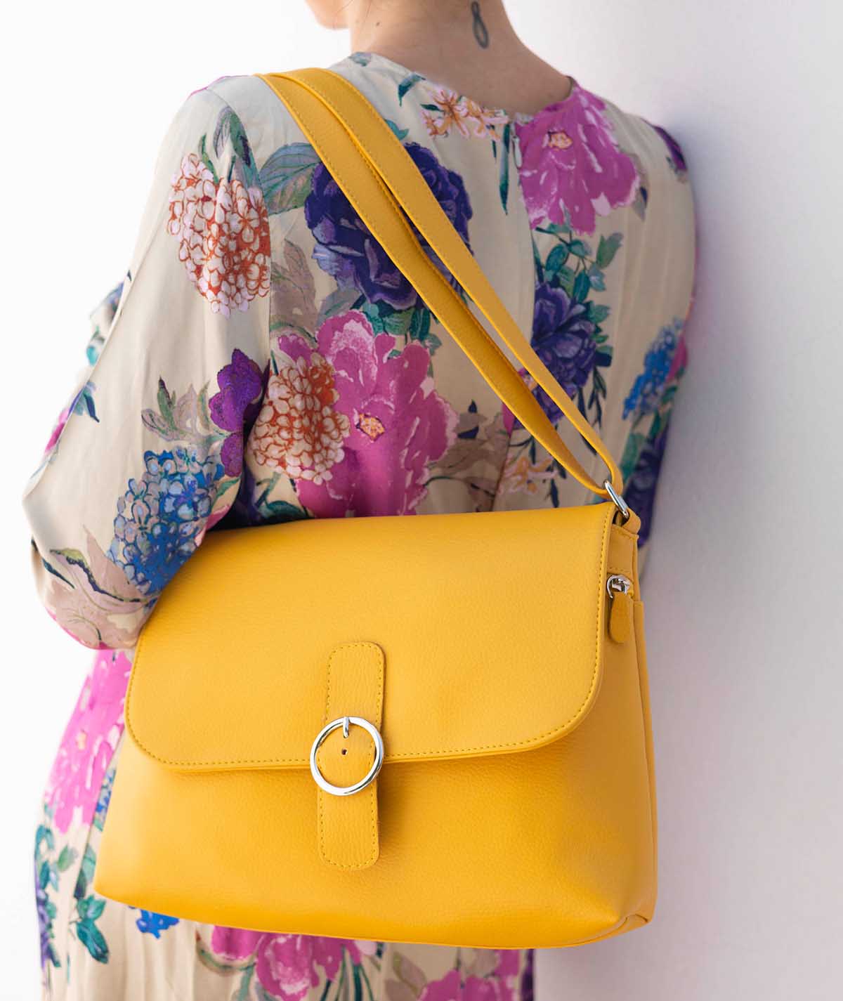 #colore_giallo