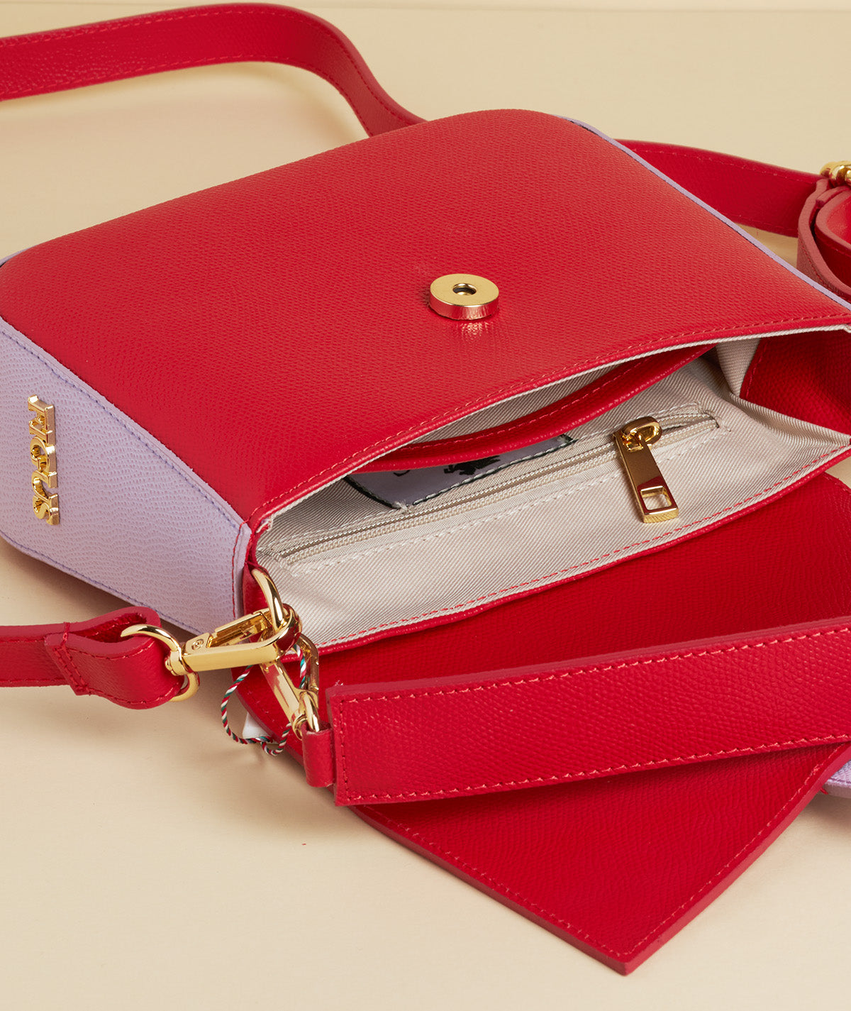 #colore_rosso e lilla