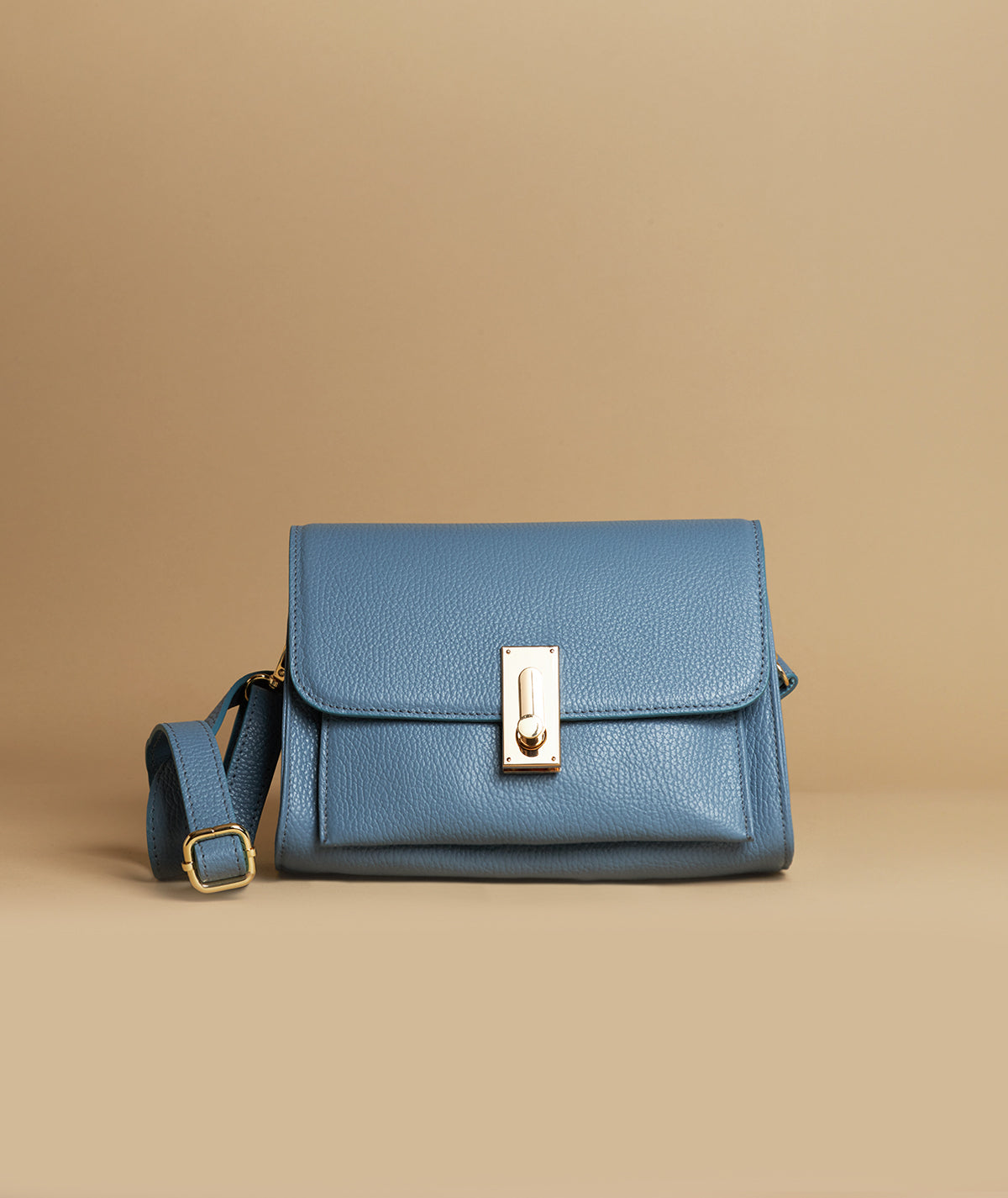 #colore_azzurro dust