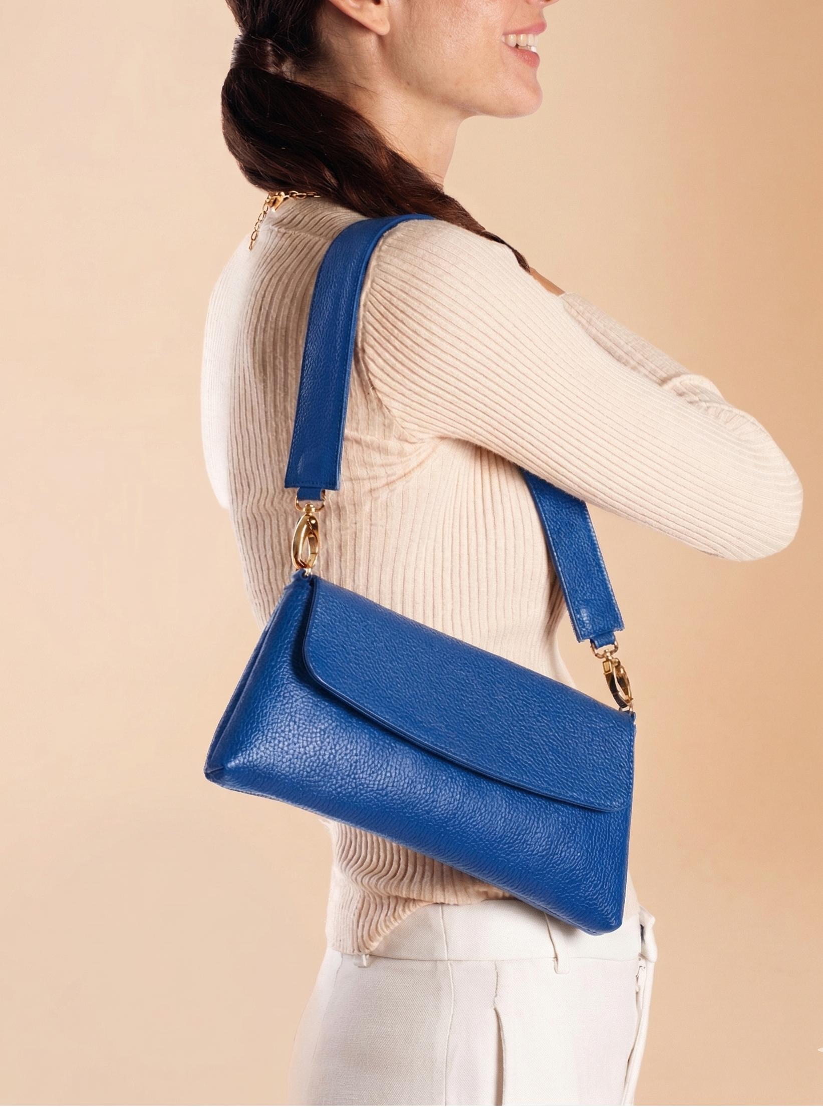 #colore_navy blue