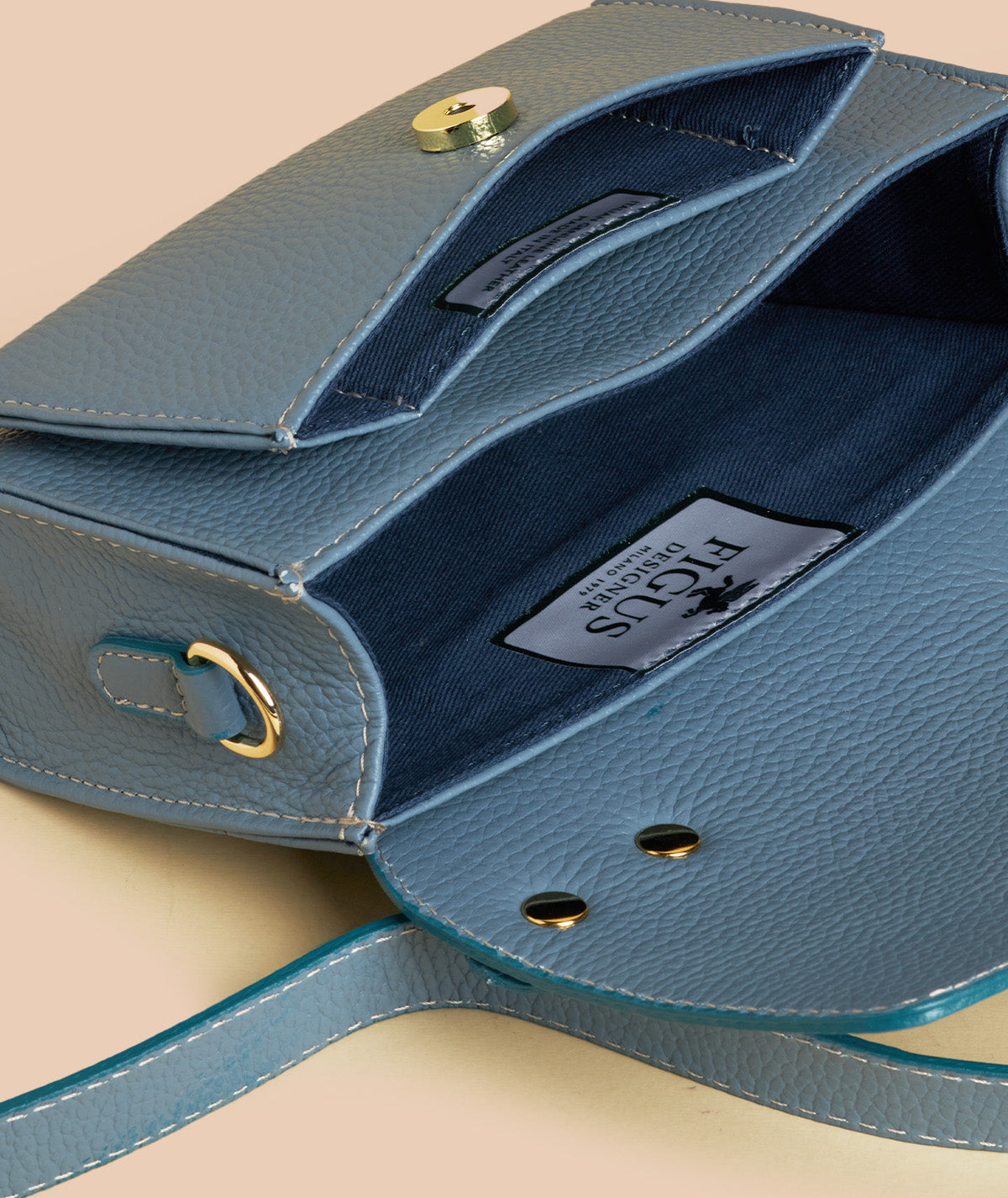 #colore_azzurro dust