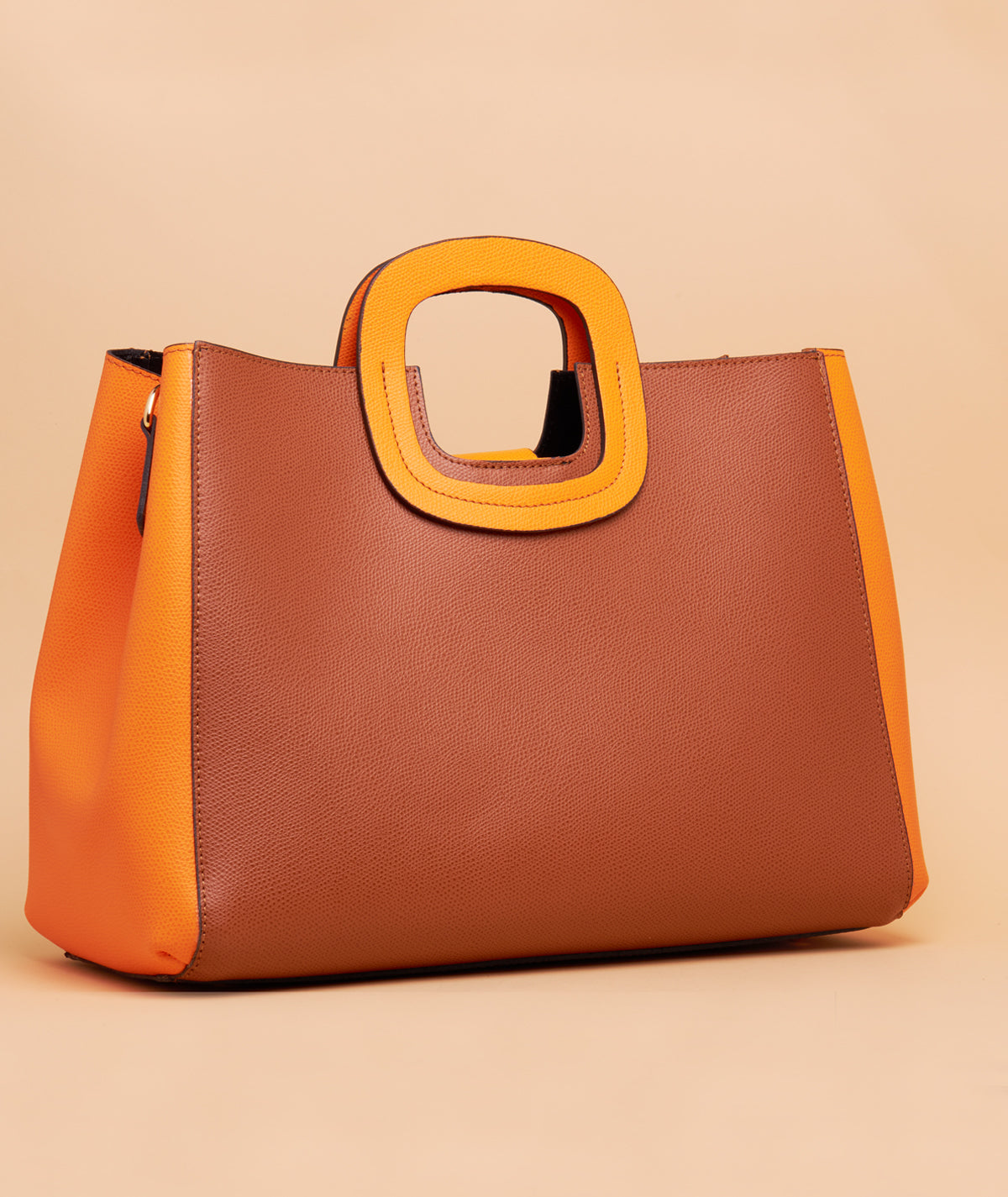 #colore_cuoio e arancio