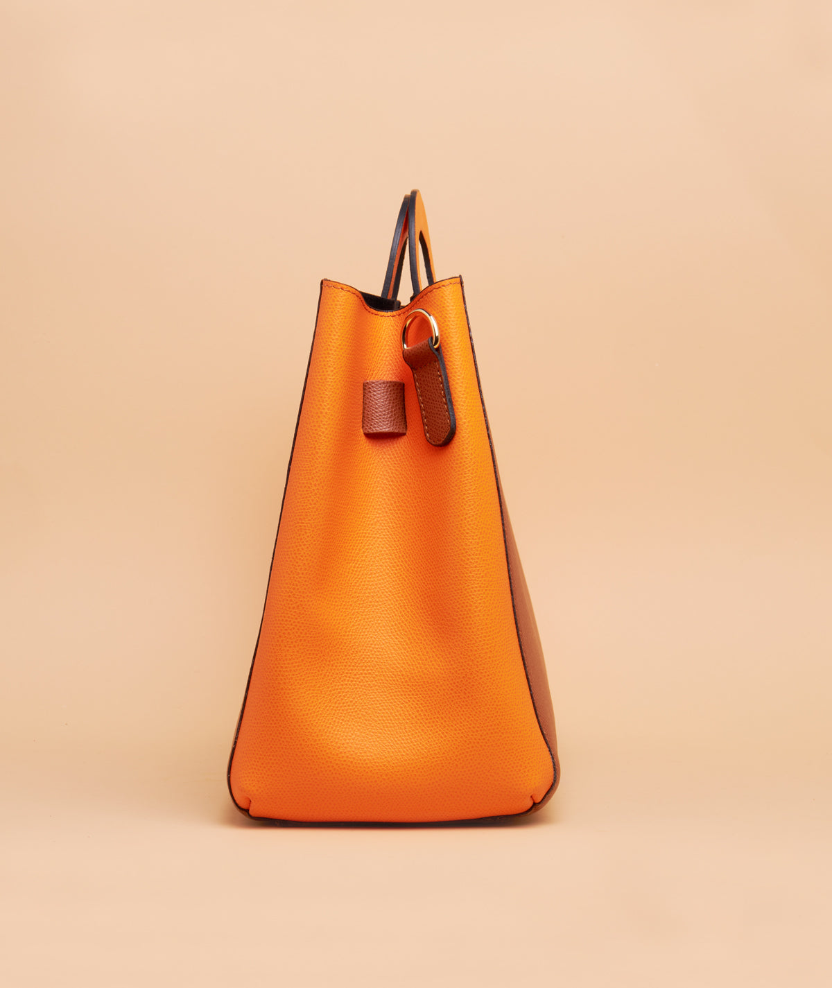 #colore_cuoio e arancio