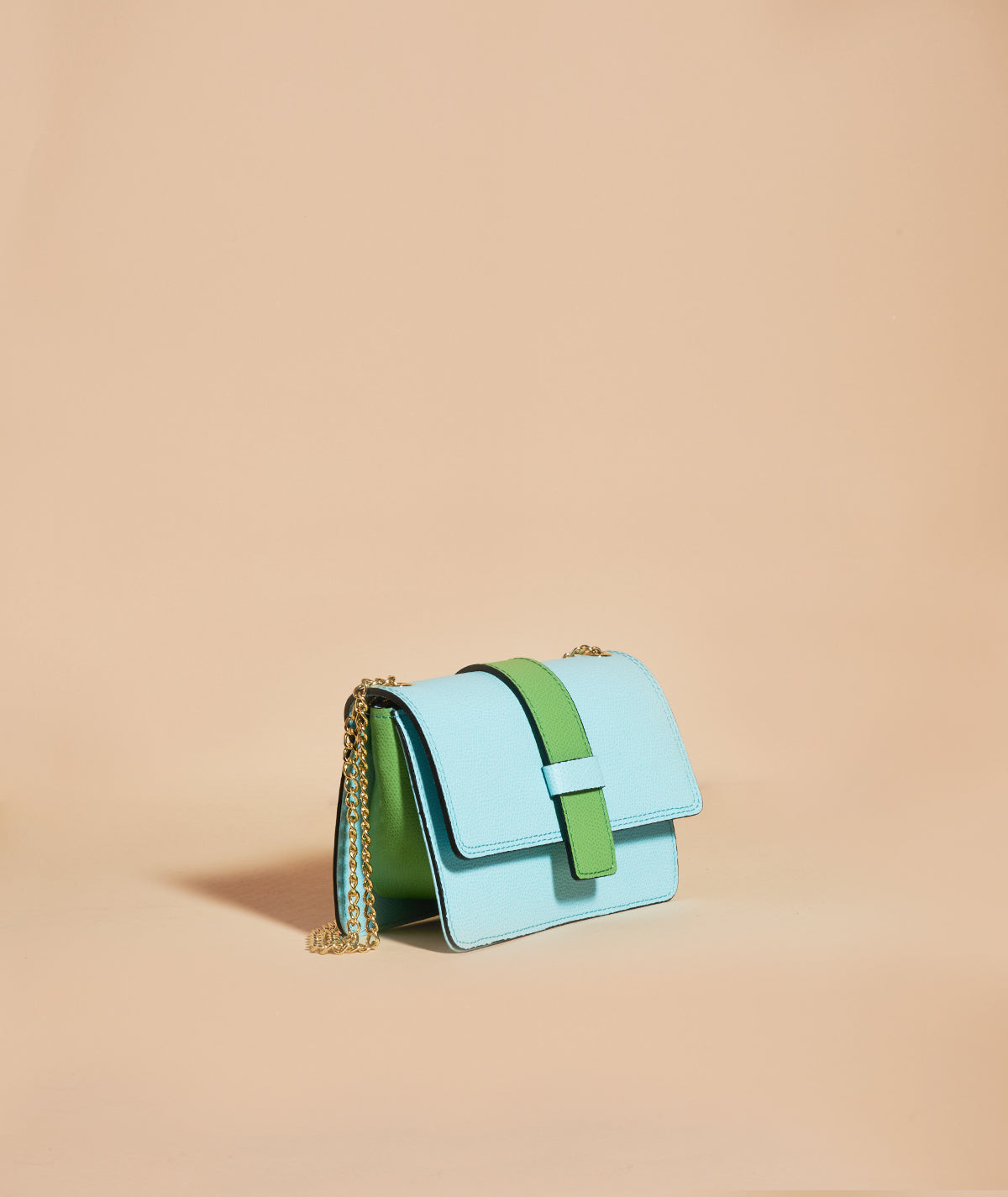 #colore_azzurro e verde