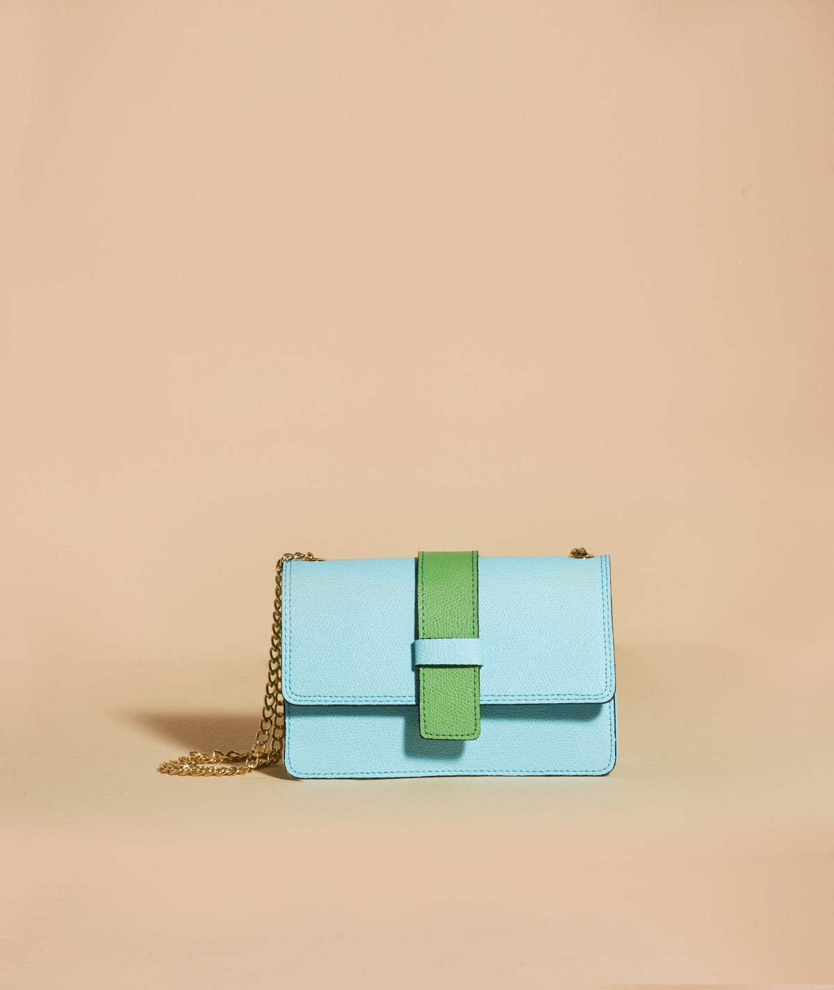#colore_azzurro e verde