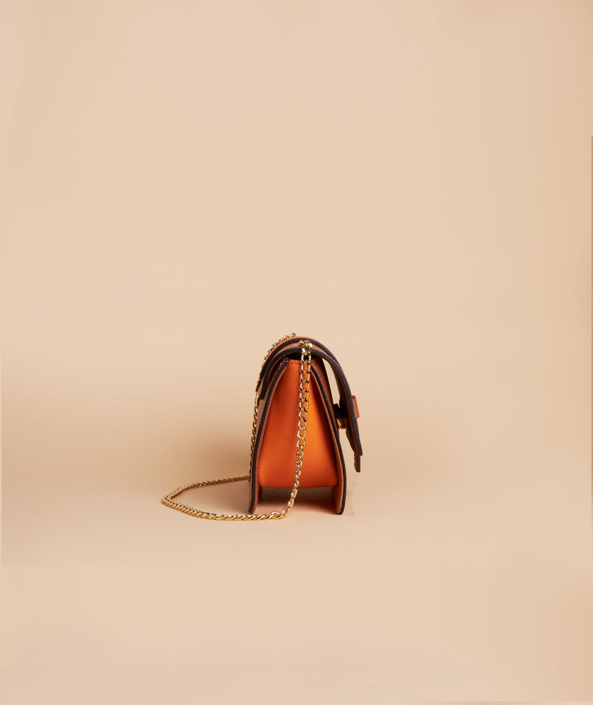 #colore_cuoio e arancio