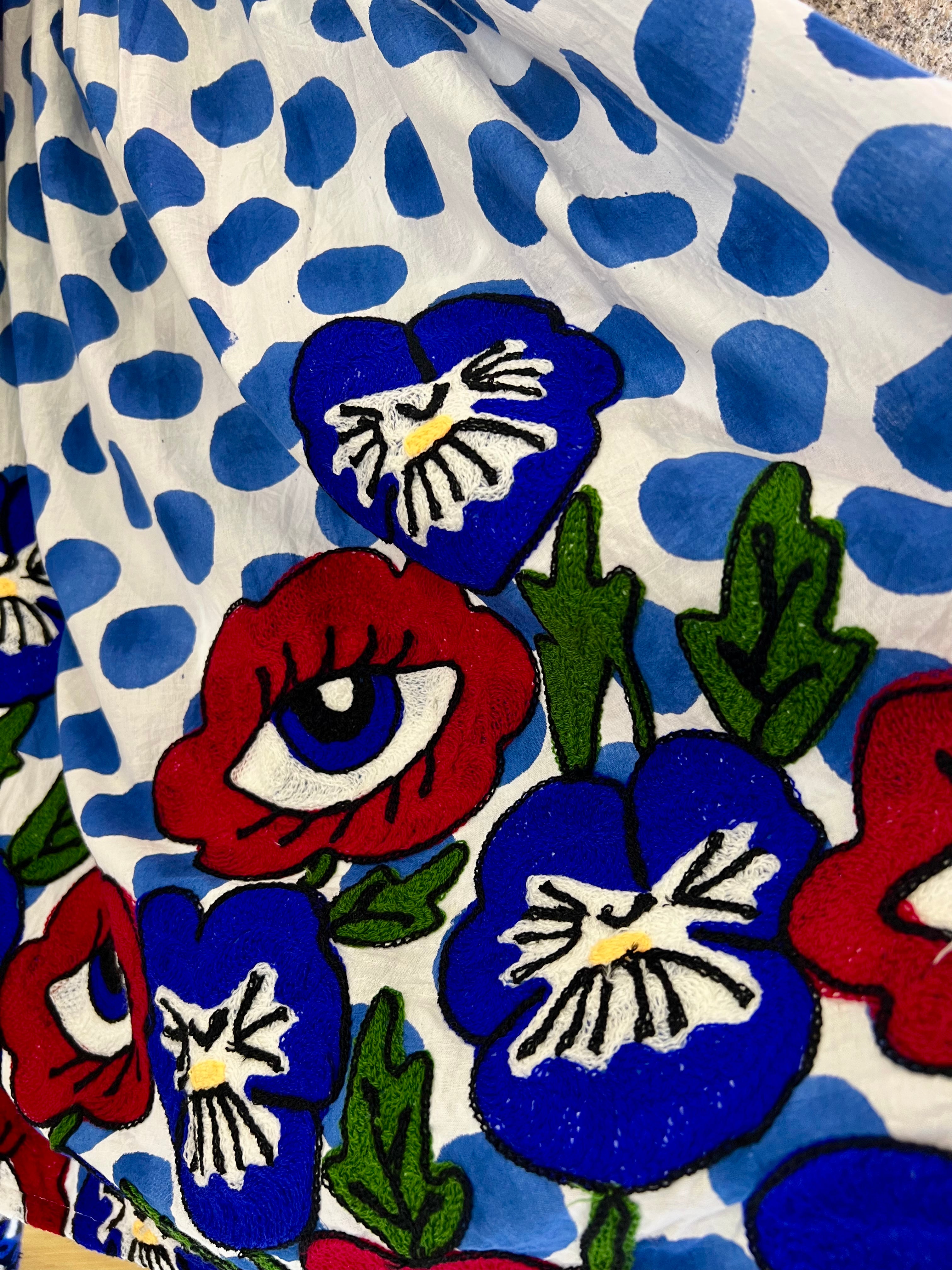 #colore_white and blue